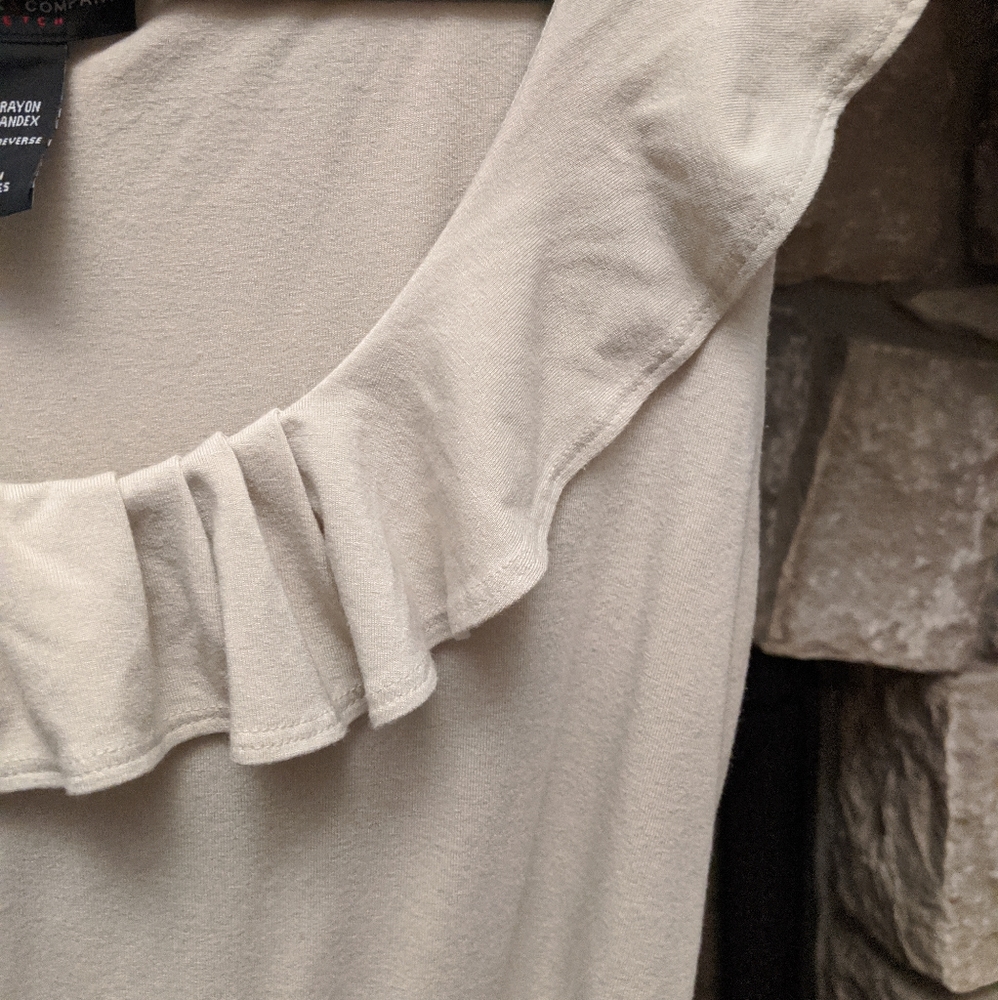 NY&C Ivory stretch dress! - Picture 2 of 5